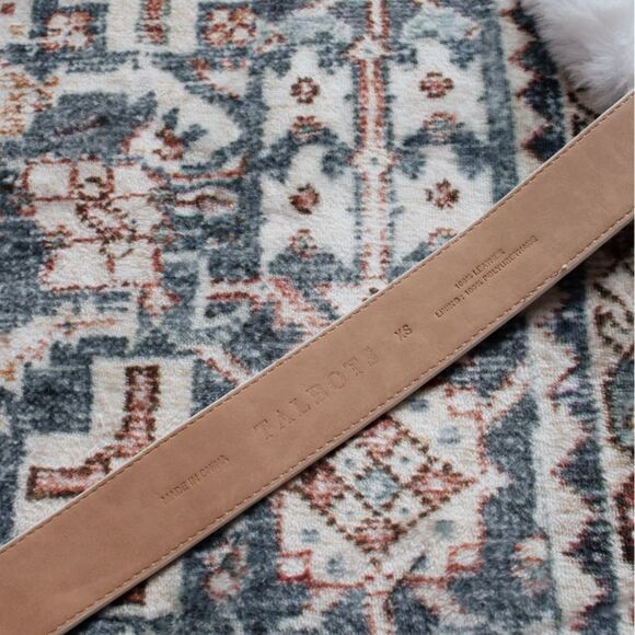 Talbots Round Leopard Buckle Beige Leather Waist Belt - Picture 9 of 11